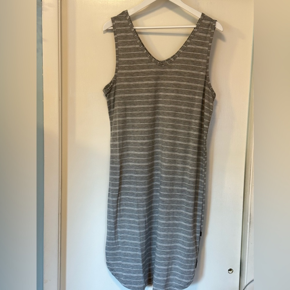 Tahari tank, dress size extra large